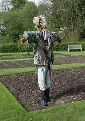 Baddesley Clinton Scarecrow 2.jpg