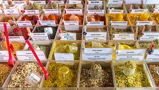 Spices of Saúde flea market, São Paulo, Brazil.jpg