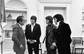 Elvis Presley, Delbert Sonny West, and Jerry Schilling meeting Richard Nixon.jpg