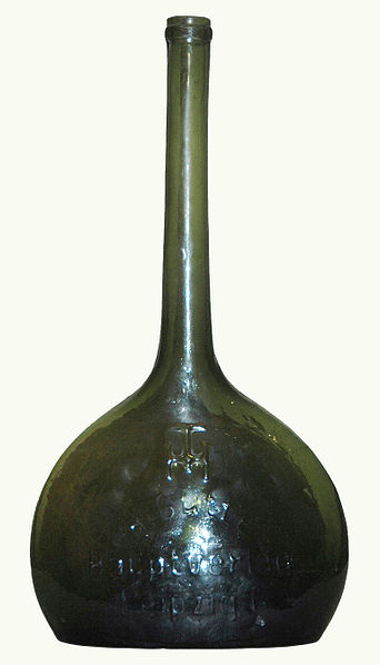 File:Goseflasche Pressglas.jpg