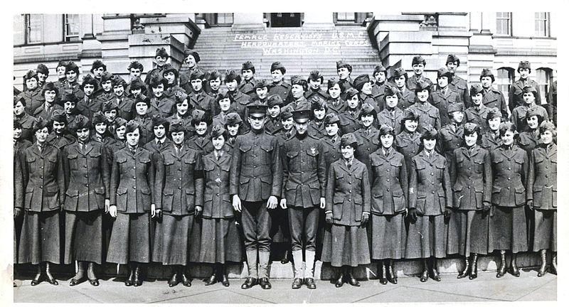 File:Marine Reservists (F), Washington D.C., 1918 (6035544890).jpg