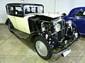Morris Isis Saloon - Coachwork by Mulliner (8193242452).jpg