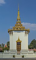 2016 Phnom Penh, Pałac Królewski, Mandapa Satry i Tripitaki (04).jpg